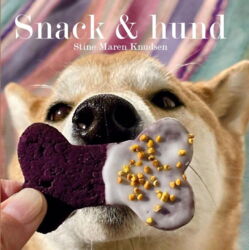 Bogen Snack og Hund af Stine Maren Knudsen, der handler om hjemmebagning af egne hundesnacks