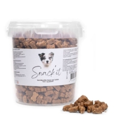 Snack'it Semi-Moist Mini Bones m. Tun er den ideelle træningsgodbid til hunde i alle aldre