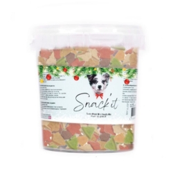 Farverige hundegodbidder i juletema – små bløde stjerner og træer, som din hund vil elske. Ideelle som belønning eller en ekstra hyggestund i december