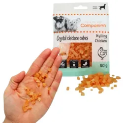 Companion Mini Chicken Cubes vist i hånd og pose