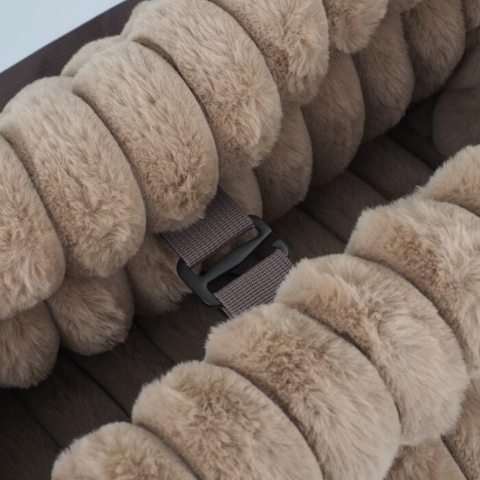 G-Hook kan holde tasken delvist lukket