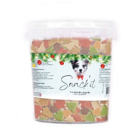 Farverige hundegodbidder i juletema – små bløde stjerner og træer, som din hund vil elske. Ideelle som belønning eller en ekstra hyggestund i december