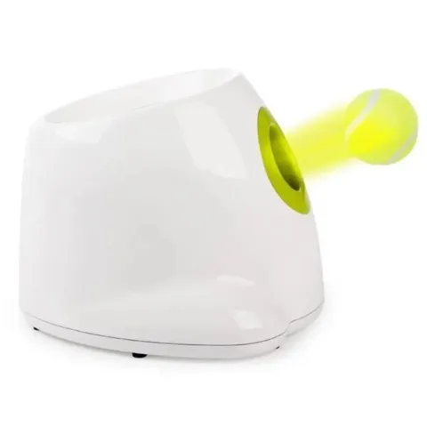 Sæt gang i små poter med AFP Mini Ball Launcher! Den automatiske boldkaster skyder bolden ud og indbyder til sjov og aktiv henteleg for små hunde