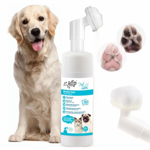 All for paws poterens renser nemt hundens poter efter mudrede gåture