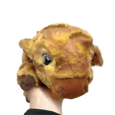 Simpelthen den sødeste ko hundebamse fra KONG