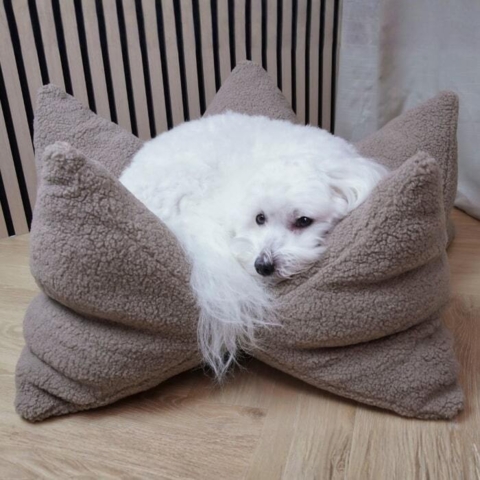 En hundeseng der ikke kun er pæn, men også vanvittig blød