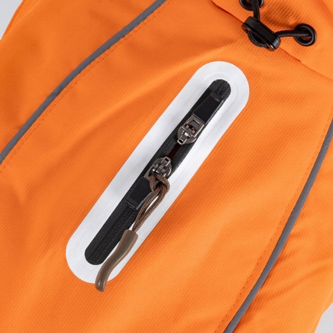 Ollipet Alaska Warmer hundejakke med lynlåsåbning til fastgørelse af snoren til hundeselen