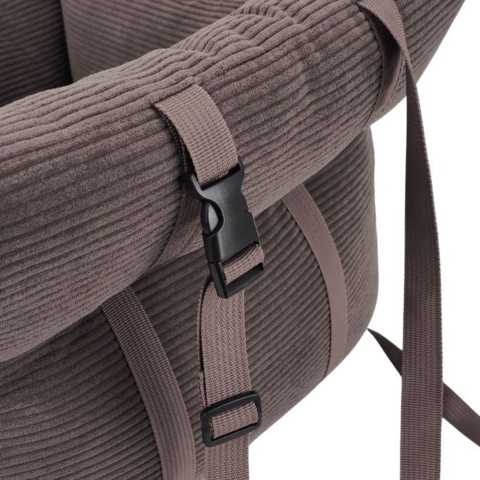 Sikkert bilsæde til små hunderacer