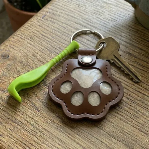 Ollipet Flåtfjerner passer til nøgleringen