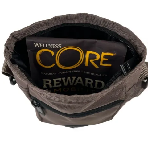 Træningstasken fra Ollipet kan lukkes med lynlås