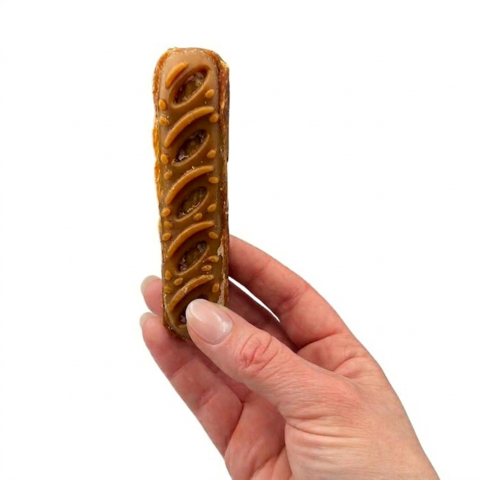 Fedtfattige hundegodbidder med kylling i aflang baguette form