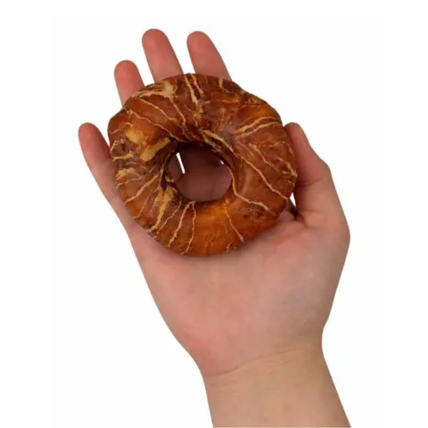 Giv din hund en velsmagende snack med Flamingo Snack Ring med kylling og torsk – ideel til tyggetid og hyggelige pauser