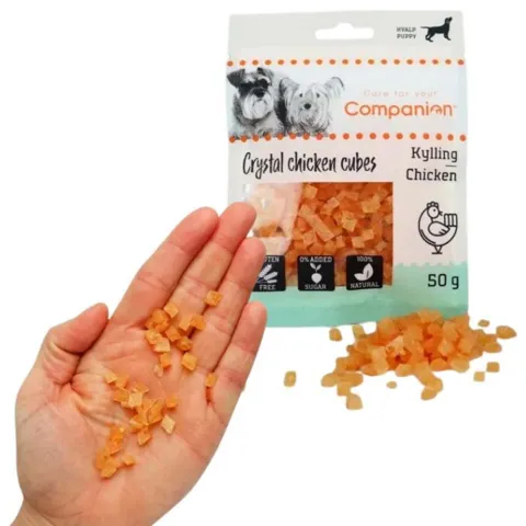 Companion Mini Chicken Cubes vist i hånd og pose