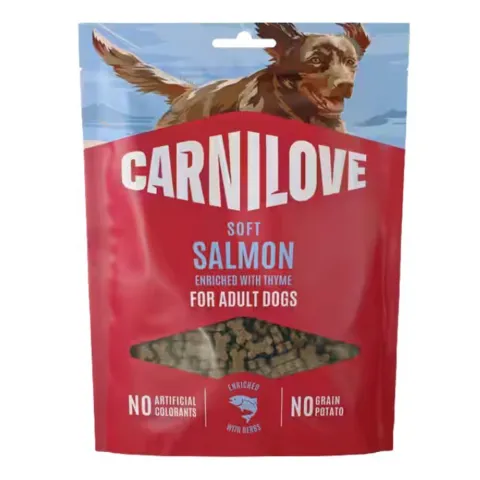 Carnilove Soft Snack Salmon with Thyme Small Bites hundegodbidder i pose
