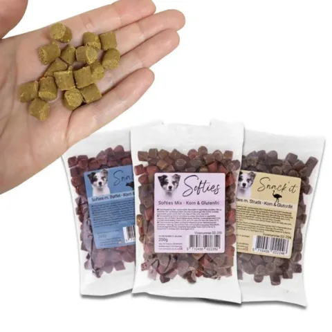 Snackit Softies hundegodbidder i varianterne bøffel, mix og struds til træning