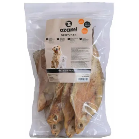 Tørret fladfisk som en lækker snack til hunde