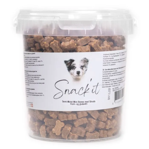 Semi-moist mini bones med struds til hunde. Korn- og glutenfri træningsgodbidder i praktisk bøtte til daglig brug