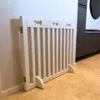 Hundegtteret fylder ikke meget når det er foldet sammen
