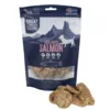 Treat Eaters Iceland Salmon Skin Chips er sprøde hundegodbidder af laksehud, rige på smag og ideelle som naturlig snack.