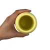 Nærbillede af Ollipet Honey Lick Pot hundelegetøj med hulrum til snacks og vådfoder.